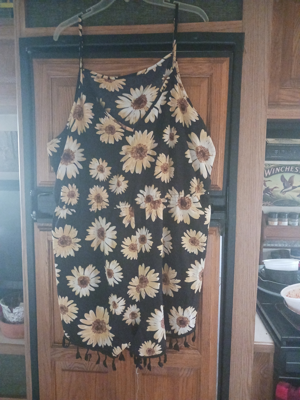 SHEIN Black Sunflower Print Tassel Hem Spaghetti Strap Dress